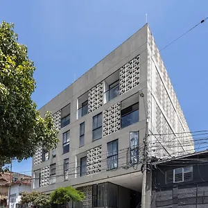 Tranvia 40 - Amoblados Velasquez , Medellin Colombia
